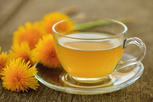 чай от глухарче чисти токсините от тялото ни