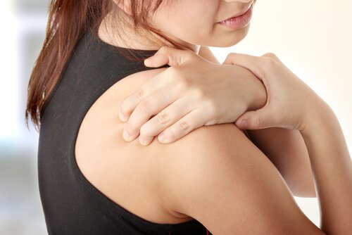 Как да лекувате болката в раменете