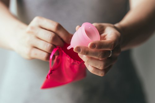 менструалната чашка трбва да бъде измита преди всяко ползване