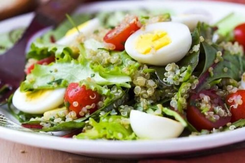 здравословна салата с яйца