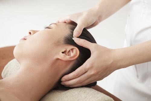 подуване на лицето се получава при задържане на течности