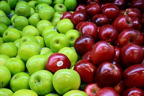 ябълките са един от най-добрите избори за прочистването на дебелото черво
