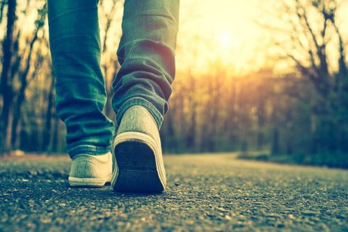 ходенето също може да ви помогне за това да имате стегнато дупе