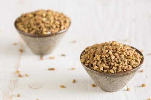 използвайте семена от сминдух, ако имате изтъняваща коса