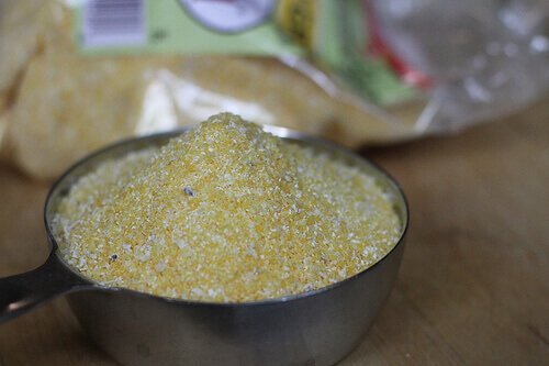 Царевичното брашно помага за лечението на пришките