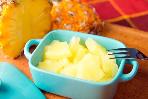 ананасът е полезен за здравето, тъй като насърчава ефикасната детоксикация на организма