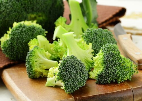 броколито е една от храните спомагащи бързата детоксикация на организма