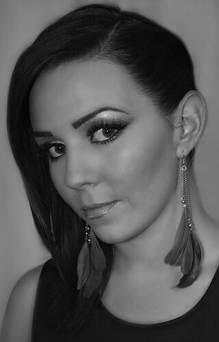 гримиране на веждите със специална техника