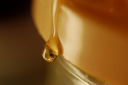 приемът на канела и мед прави ставите ви по-здрави