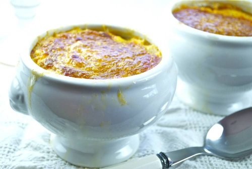приготвянето на тази вкусна чеснова супа е лесно и приятно