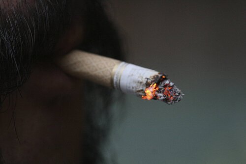 пушенето нарушава функционирането и на щитовидната жлеза
