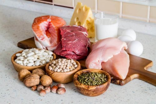Храните богати на протеини улесняват отслабването през менопаузата