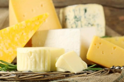 Швейцарското сирене е адна от съставките на тези вкусни сандвичи Монте Кристо