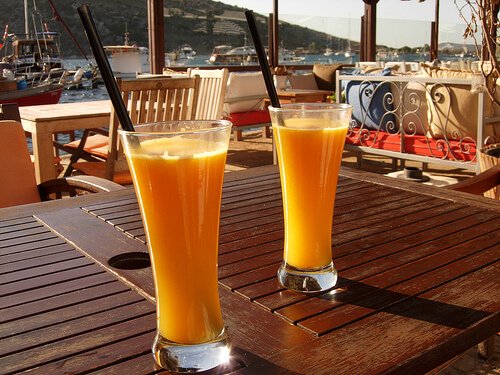 Прочистете черния си дроб със сок от портокал