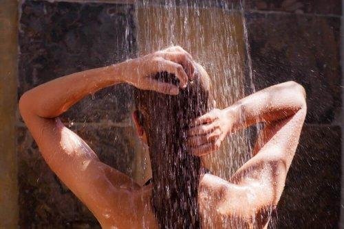 студен душ за лечение на разширените вени