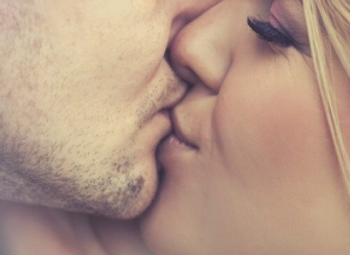 5-те най-чести инфекции предавани чрез целувка