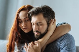Дали партньорът ви обича или ви използва?