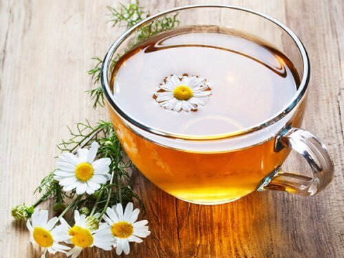 Чаят от лайка притежава успокояващо и противовъзпалително действие.