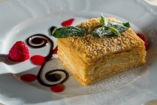 Лесна рецепта за домашен десерт Napolitano