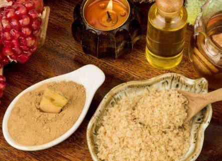 Пригответе си домашен ексфолиант за устни.