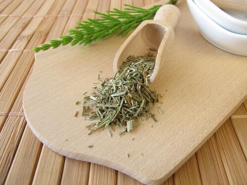 Как да отслабнете с помощта на хвоща