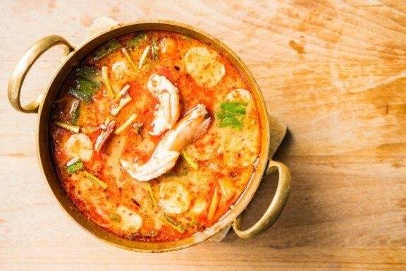 Лесна домашна рецепта за супа с морски дарове