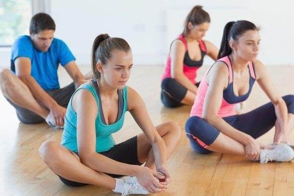Три стречинг упражнения за подобряване на гъвкавостта на краката