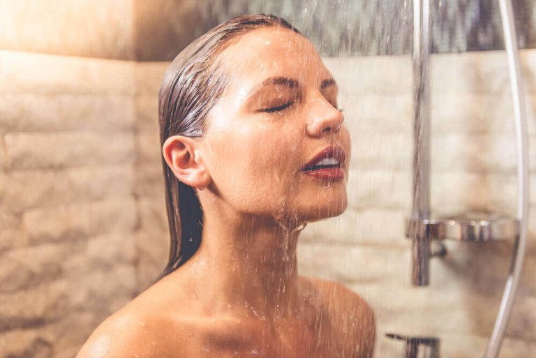 7 невероятни ползи от вземането на студен душ сутрин