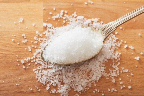 Солта е ефикасно средство за лечението на язвите и афтите в устата.