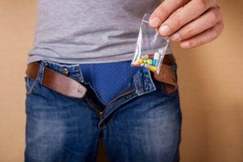 Наркотиците и еректилната дисфункция: има ли връзка между тях?