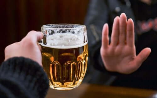 Спрете консумацията на алкохол с антабус