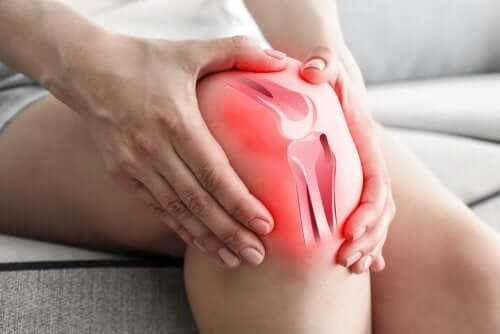Защо остеоартритът води до болка в колянните стави