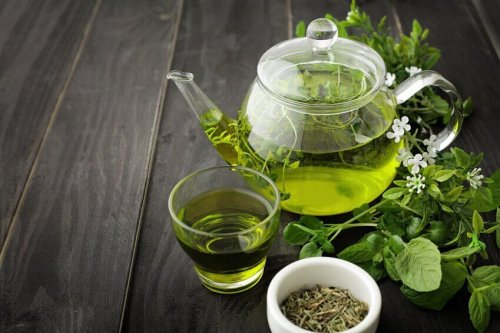 Зеленият чай е полезен за здравето.