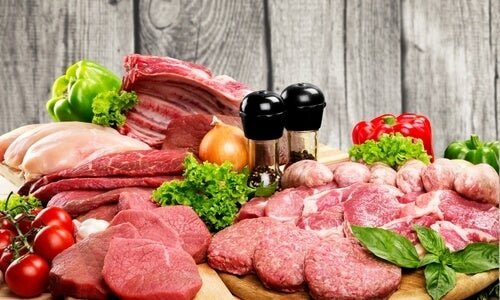 Необходимото количество колаген за кожата: различни видове меса, нарязани на маса