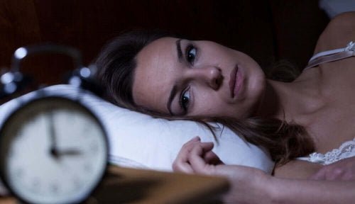 Безсънието често води до появата на мигрена.