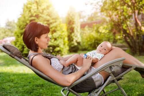 Полезни съвети за отглеждане на бебе през лятото