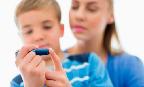 Детският диабет е една от причините за поява на нефротичен синдром.
