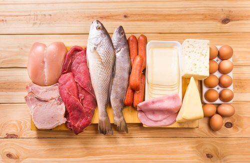 Храни без глутен: риба и различни водове месо