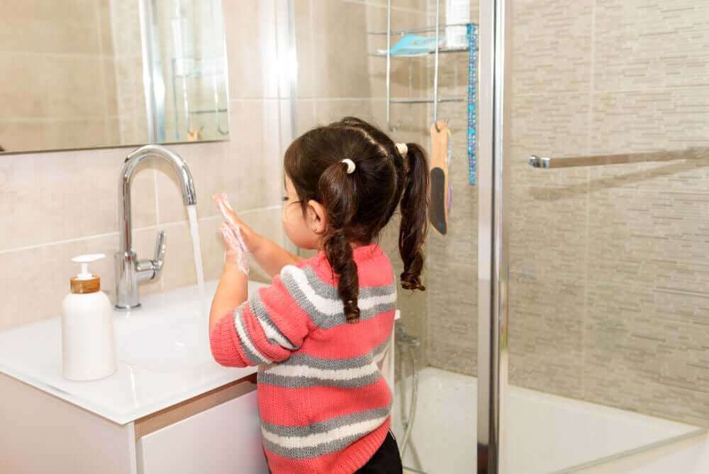 Опасен ли е коронавирусът за децата?