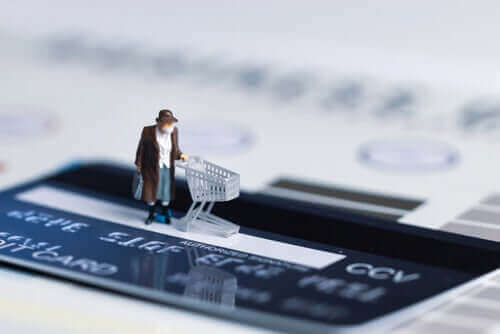 Заразяване с коронавирус: как да го избегнете при пазаруване?