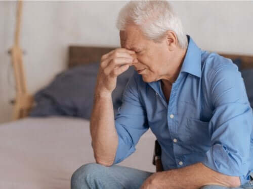 Превъзмогването на смъртта: снимка на страдащ мъж