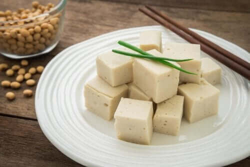 Ястия с тофу: чиния с тофу
