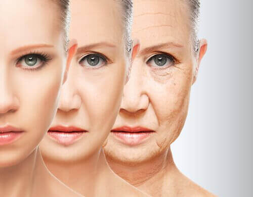 Снимка на три лица на жена, с демонстрация на остаряване на кожата на лицето