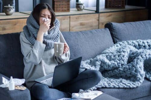 Защо грипът се разпространява повече през зимата