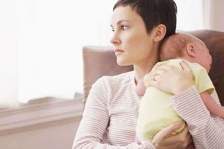 Следродилната депресия: майка с бебе
