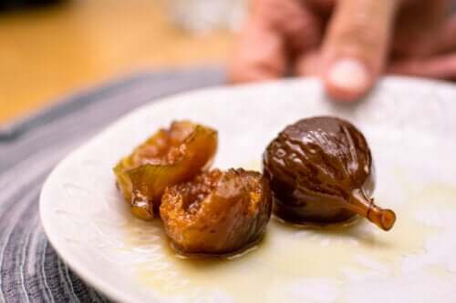 Опитайте тази рецепта за вкусни смокини в сироп