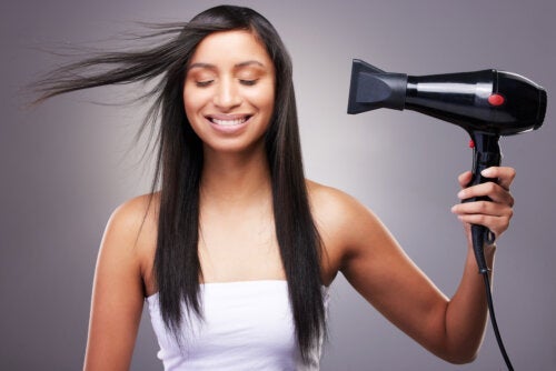 14 съвета за придаване на обем на фината коса