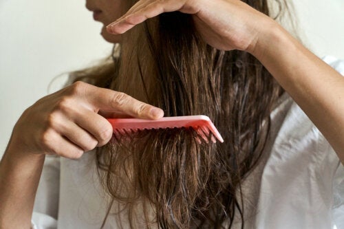 6 естествени средства за възстановяване на увредена коса