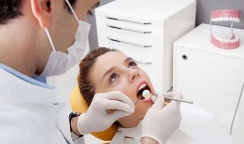 6 медицински проблема, които зъболекарят ви може да забележи незабавно