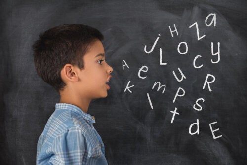 Научете за етапите на езиковото развитие при децата